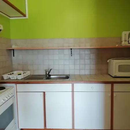 Dry Les Courtis 호텔 로버트빌