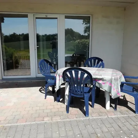Hotel Dry Les Courtis Robertville