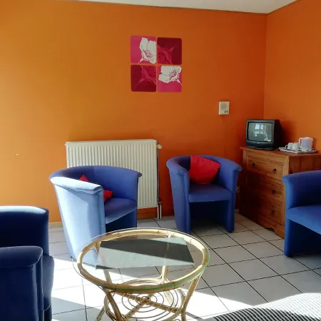 Hotell Dry Les Courtis 2*