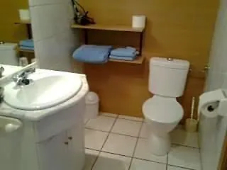 Hotell Dry Les Courtis 2*