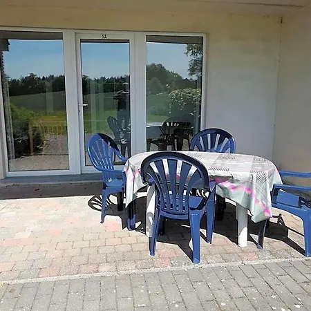 Hotell Dry Les Courtis 2*