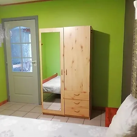 Dry Les Courtis Hotell Robertville
