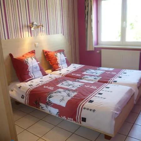 Hotell Dry Les Courtis