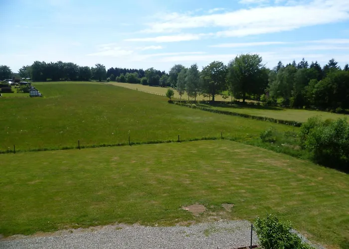 Dry Les Courtis Hotel Robertville